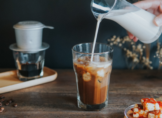 bat-mi-bo-cong-thuc-ca-phe-pha-phin-coldbrew-hot-nhat-thi-truong_20240526201929